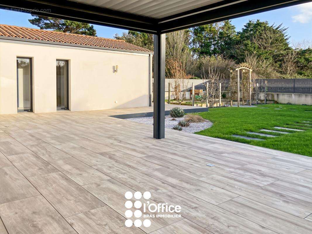 Maison d'architecte Les Sables D Olonne 6 pièce(s) 200 m2 - photo 16