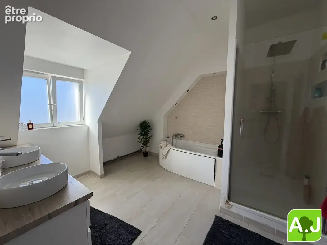 Maison 5 pièces 124 m² à vendre à Saint-Andre-De-L'eure (27220) - photo 7