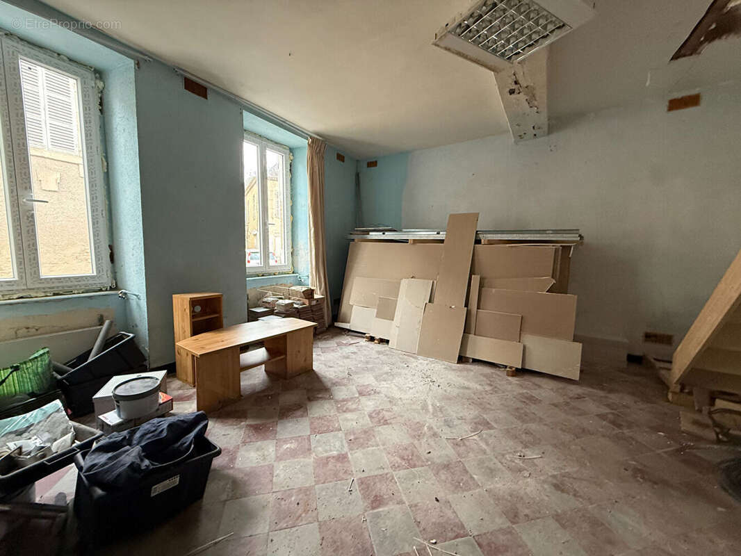 Appartement à MOULINS-ENGILBERT