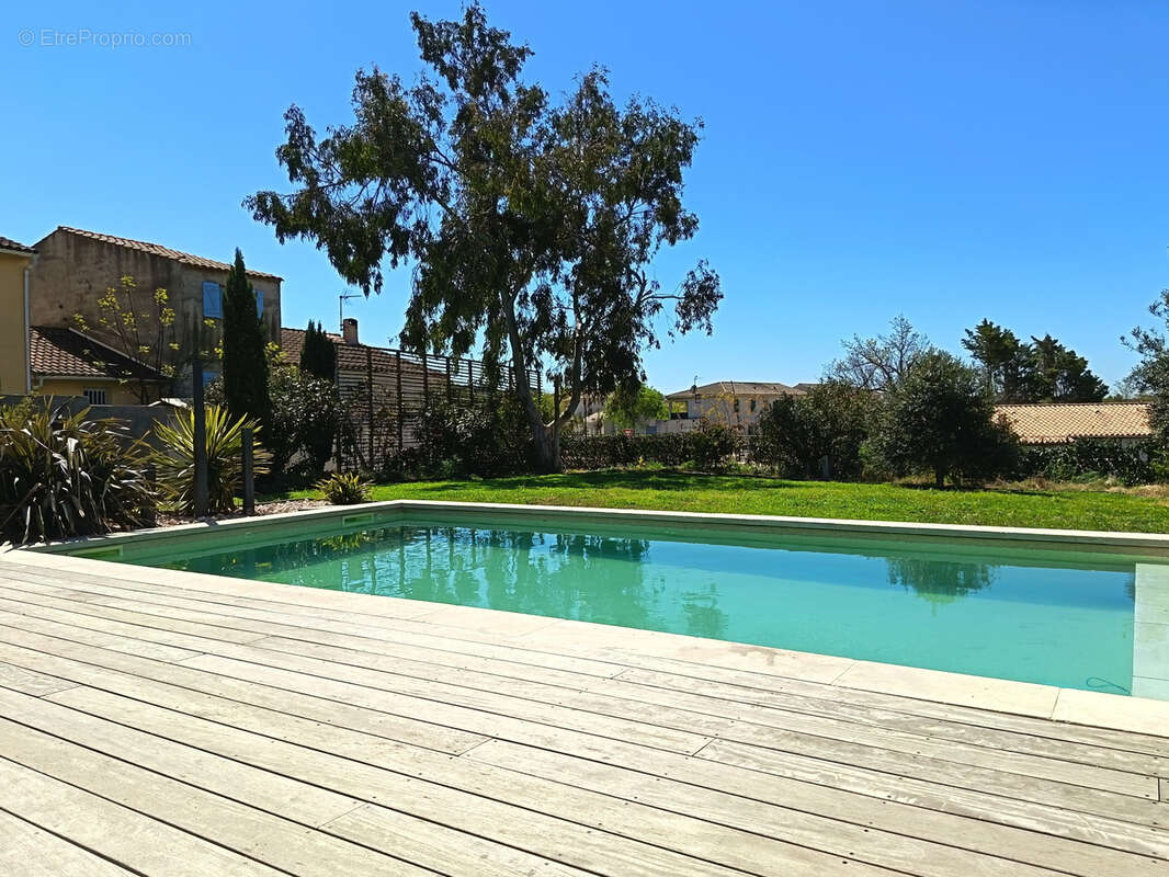 Secteur Clape Superbe Villa neuve de 206m2 sur 1365 m2 de terrain à vendre 697000 €. - photo 7