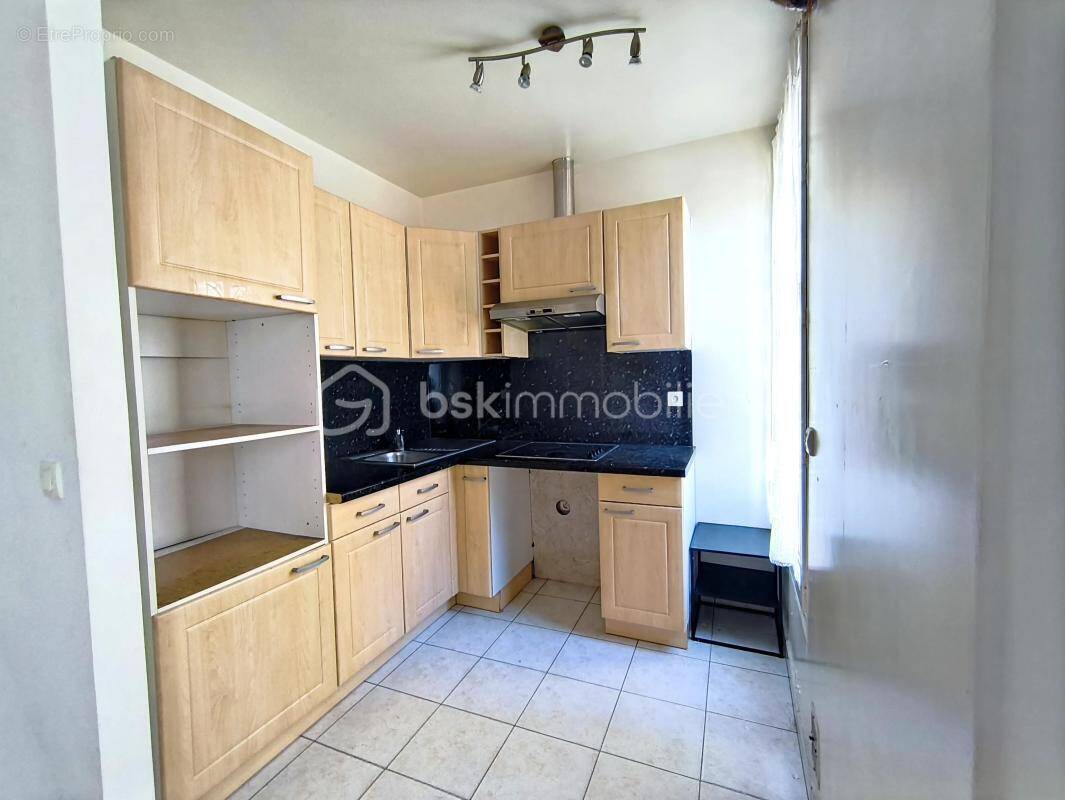 Appartement à PARIS-14E
