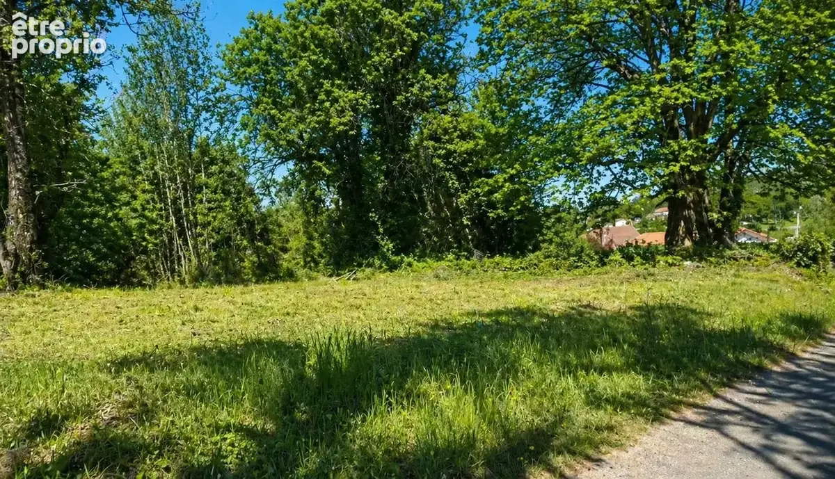 Terrain à NONTRON