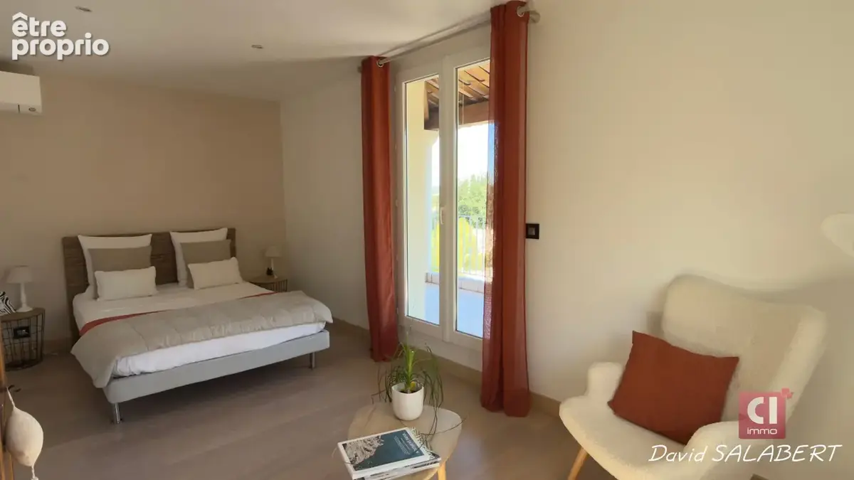 Villa d'architecte T5 à vendre à Brignoles -170 m², pièce de vie lumineuse de 70 m² et piscine - photo 13
