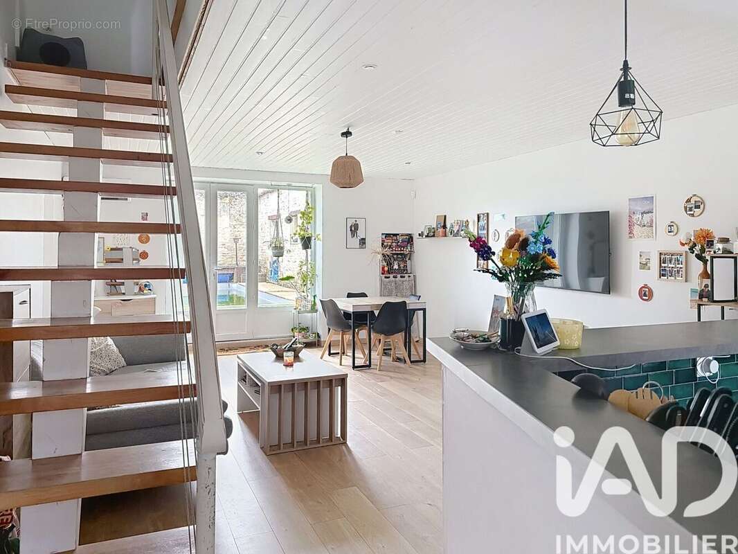 Photo 2 - Maison à SAINT-GEORGES-DU-BOIS