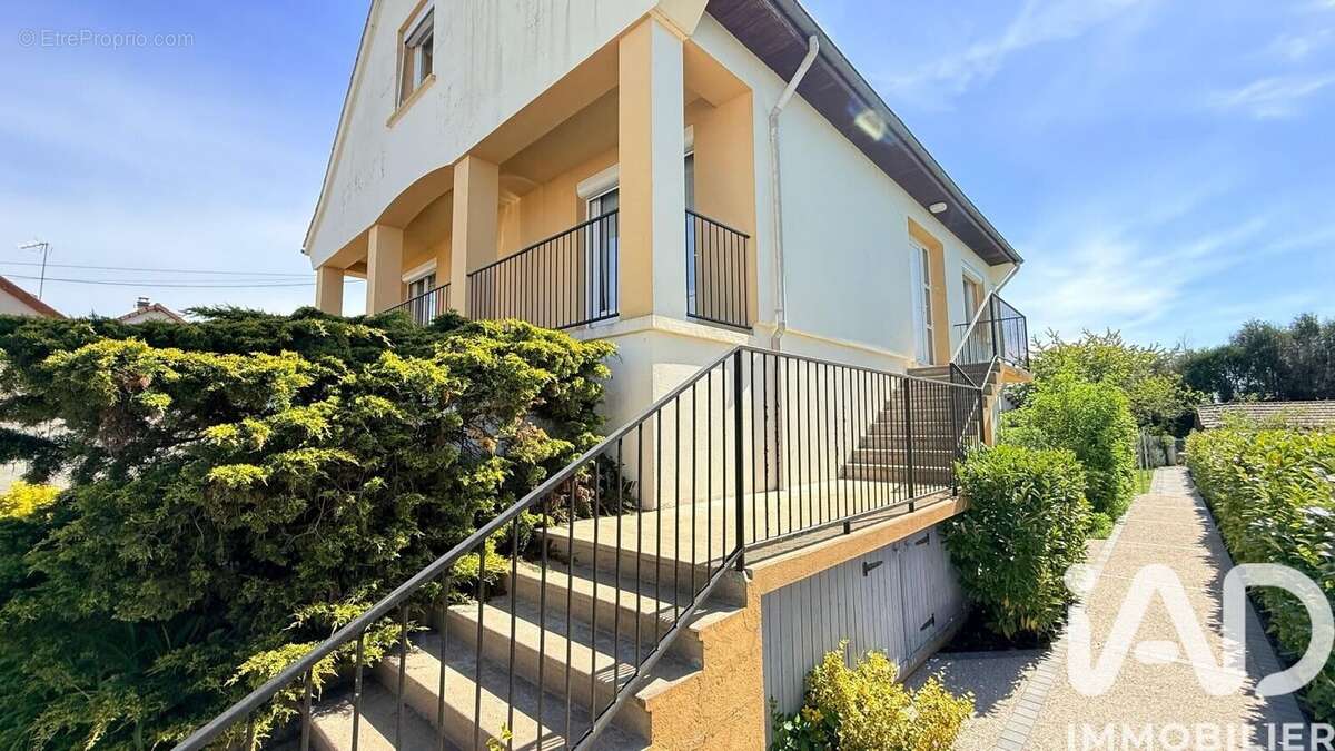 Photo 3 - Maison à GUEUGNON