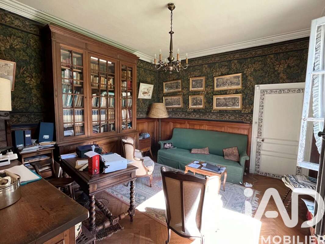Maison 558 m² à Ternay  - photo 5