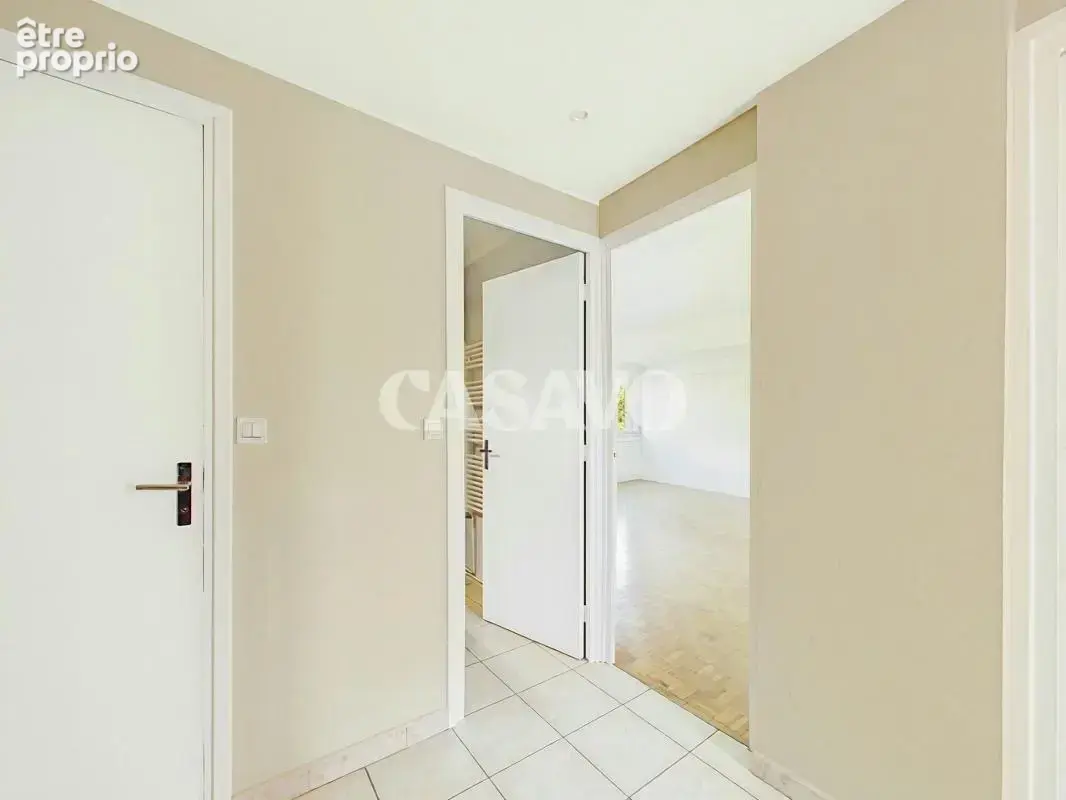 Vente Appartement 4 pièces de 73m² - 69270 Fontaines-sur-Saône - photo 7