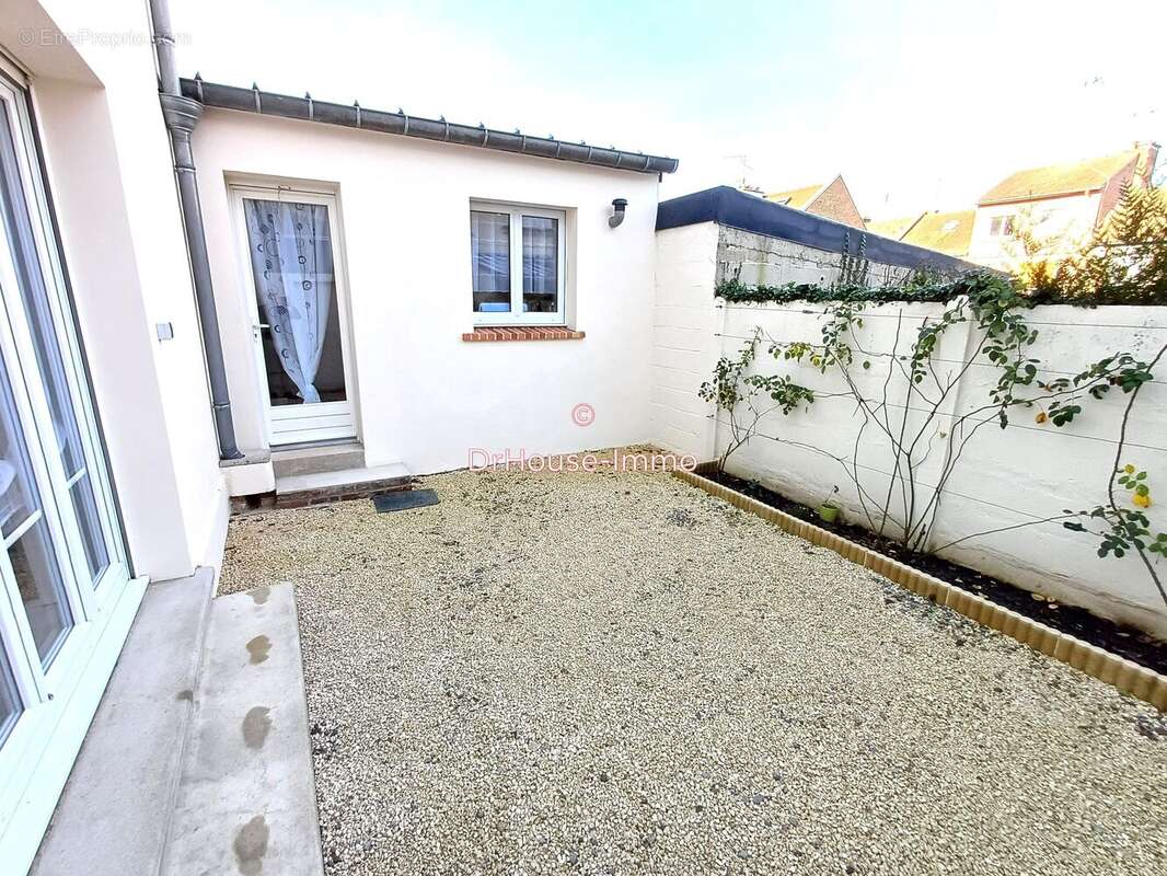 Maison à SAINT-QUENTIN
