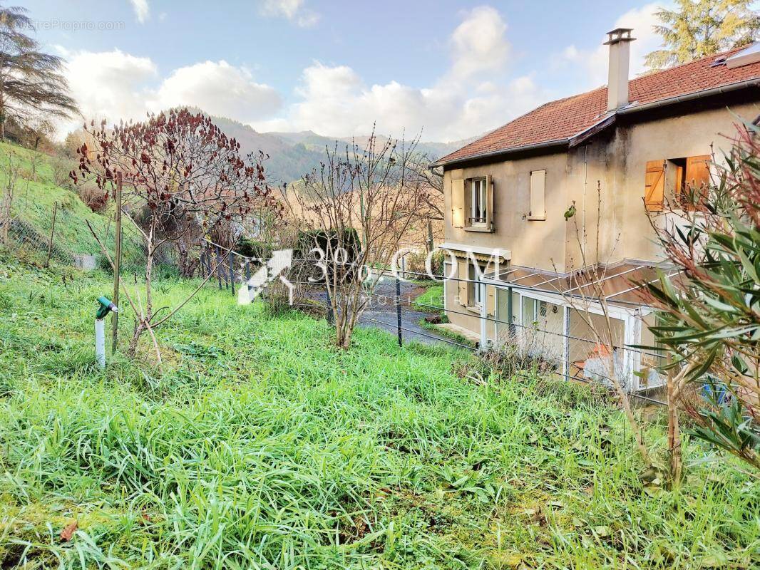 Maison à LE CHEYLARD