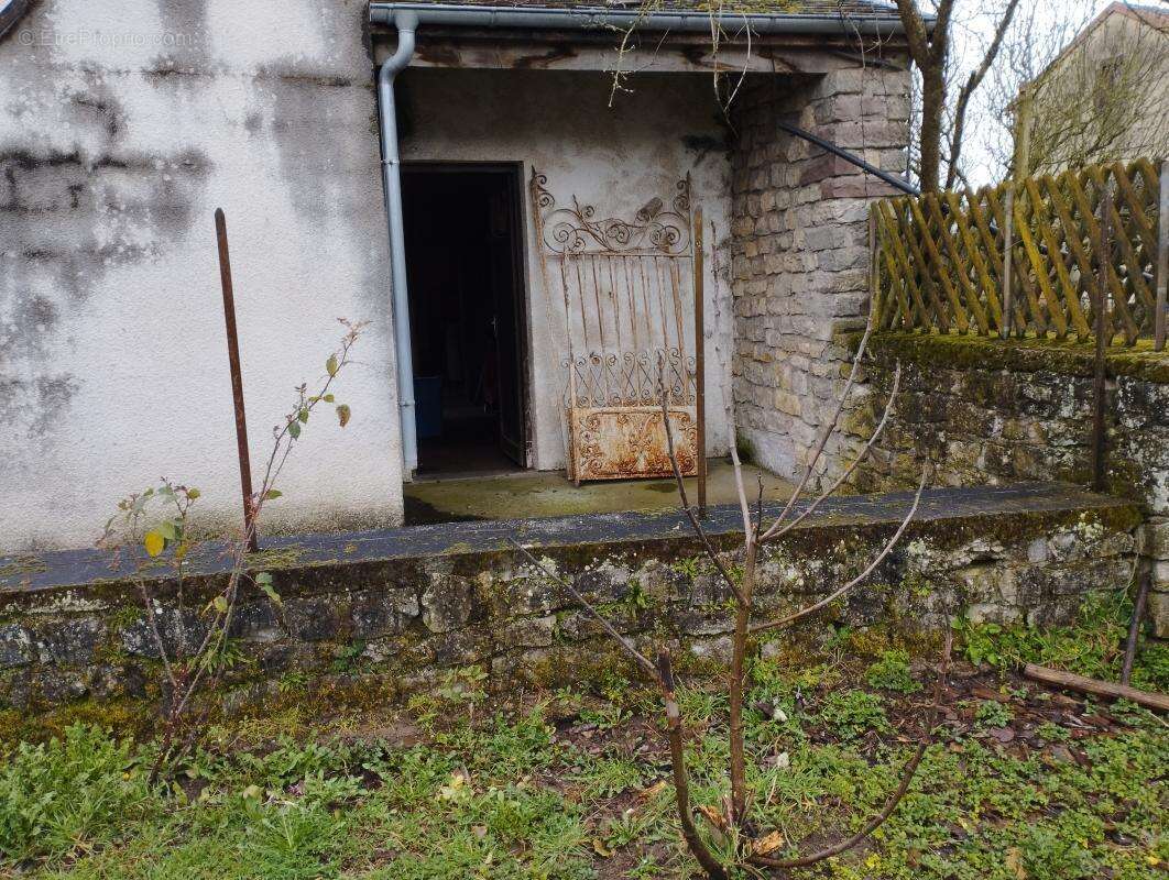 Maison à BAUDONCOURT