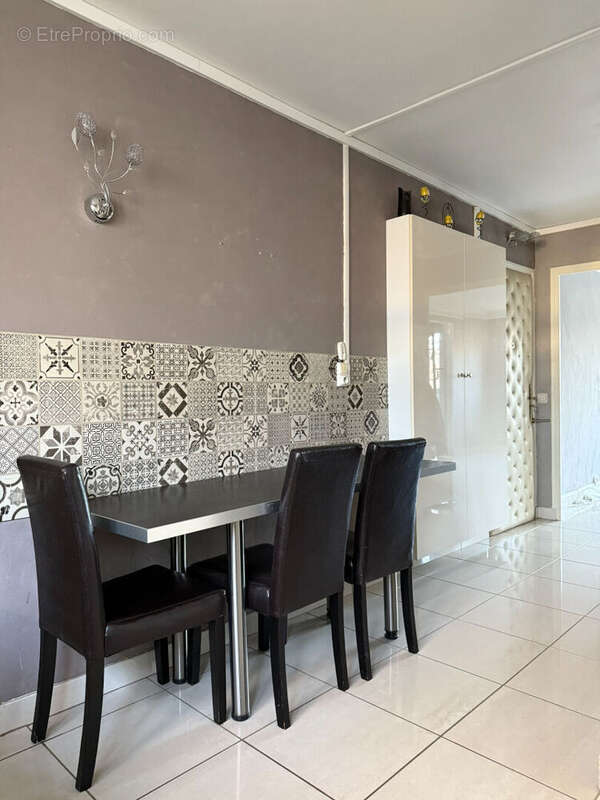 Appartement à CHILLY-MAZARIN