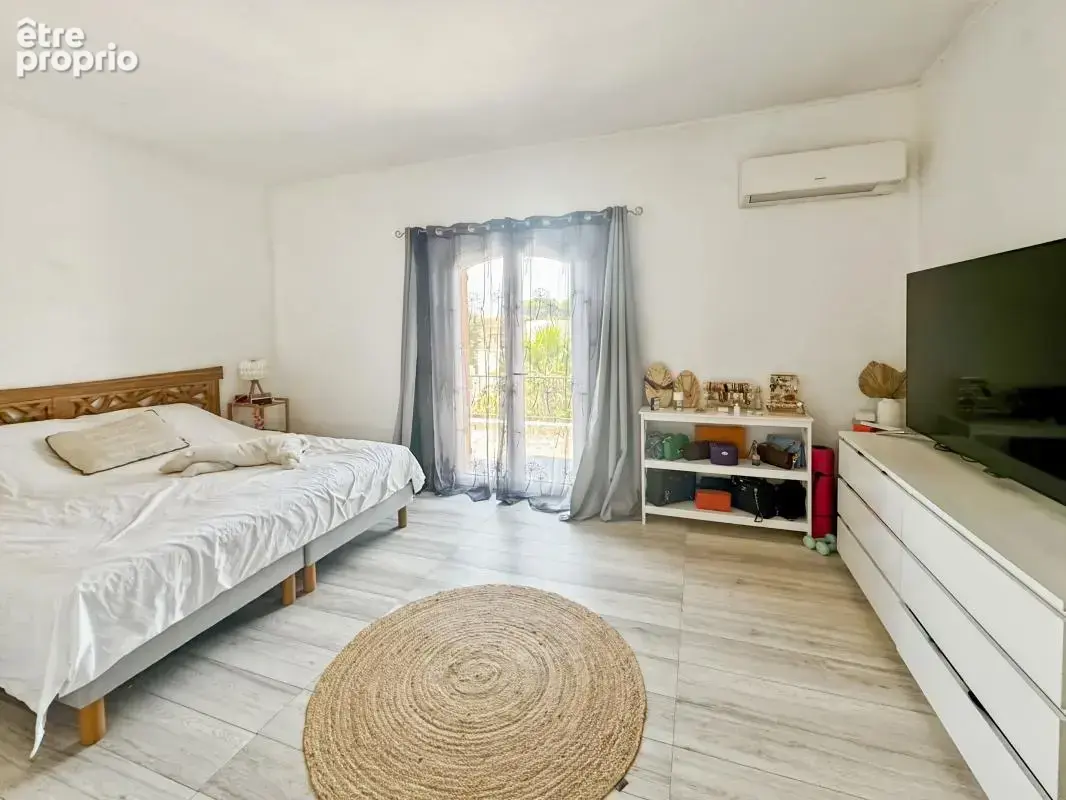 Maison familiale de 231 m² avec piscine, double garage et studio indépendant - photo 20