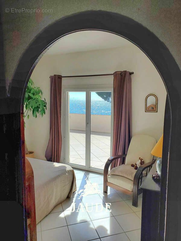 Maison à SAINT-RAPHAEL