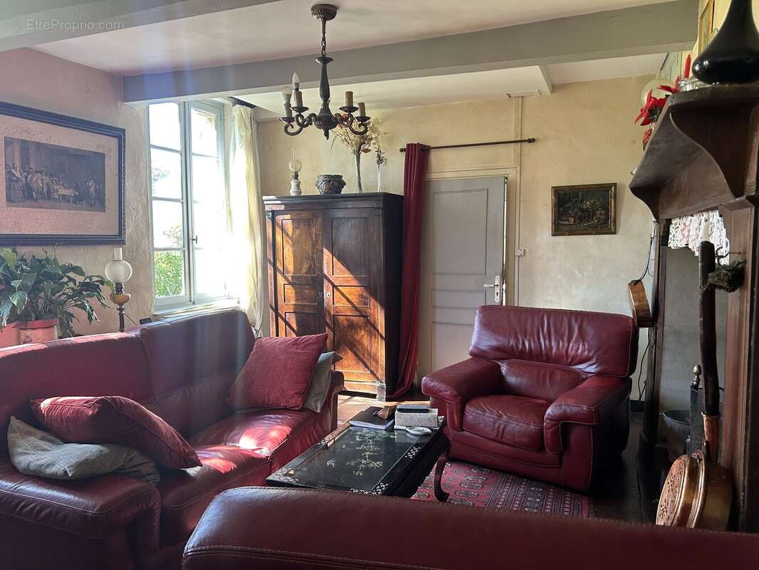 Maison à SAINT-NICOLAS-DE-LA-GRAVE