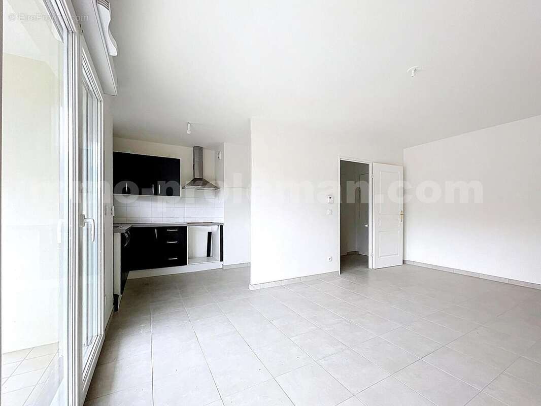 Appartement_T2_vetraz-Monthoux_CENTRE_secteur_calme_verdoyant_CEVA_frontière_SUISSE_Geneve_IMMOBILLIER_investissement_séjour_mairie_bellino - Appartement à VETRAZ-MONTHOUX