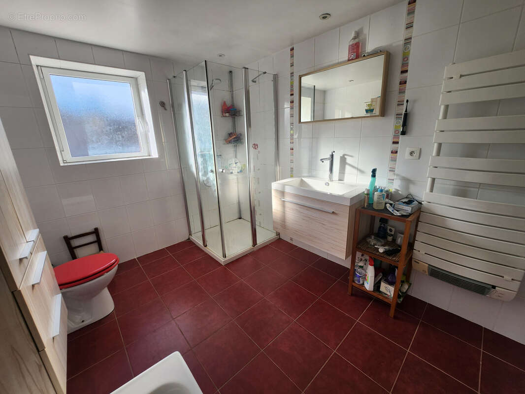 Maison à SAINTE-GEMME-LA-PLAINE