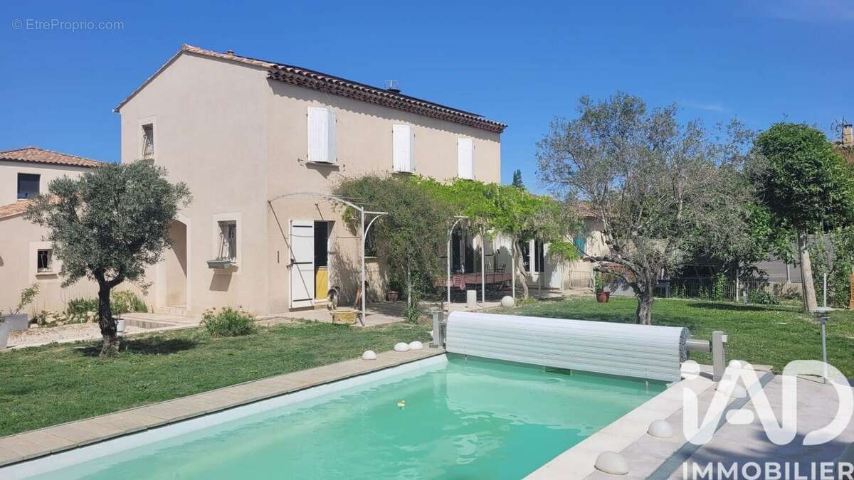 Photo 1 - Maison à MORIERES-LES-AVIGNON