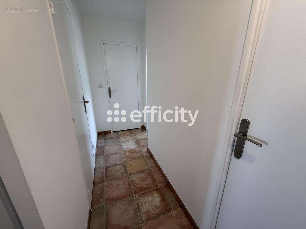 Appartement à MONTIGNY-LE-BRETONNEUX