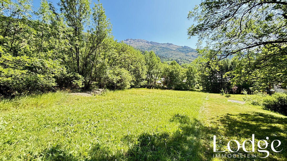 Terrain à LE MONETIER-LES-BAINS