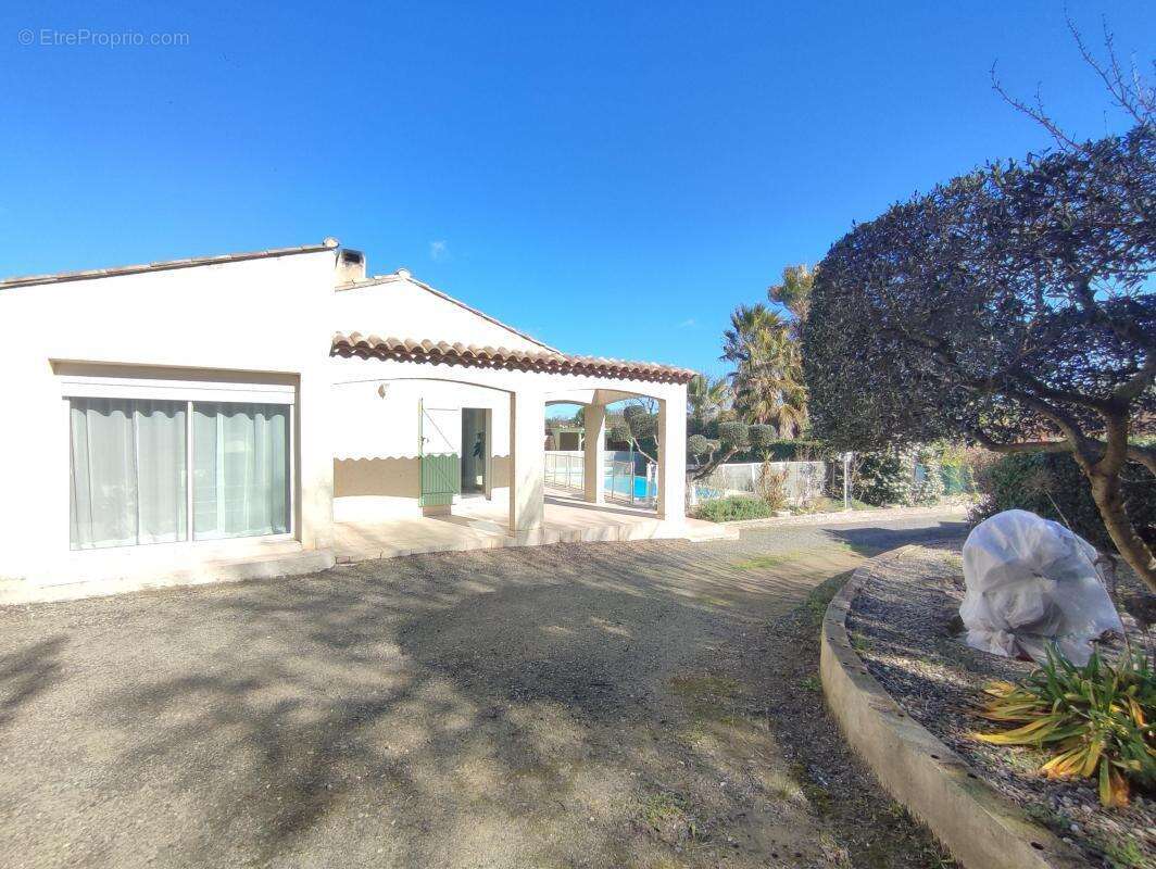 Maison à MONTAGNAC