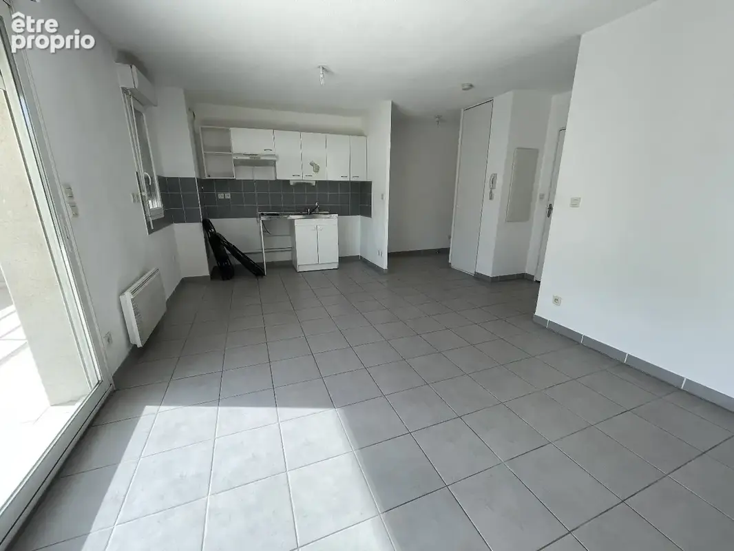 À VENDRE  Bel appartement lumineux avec 2 grandes terrasses à Agde - photo 4