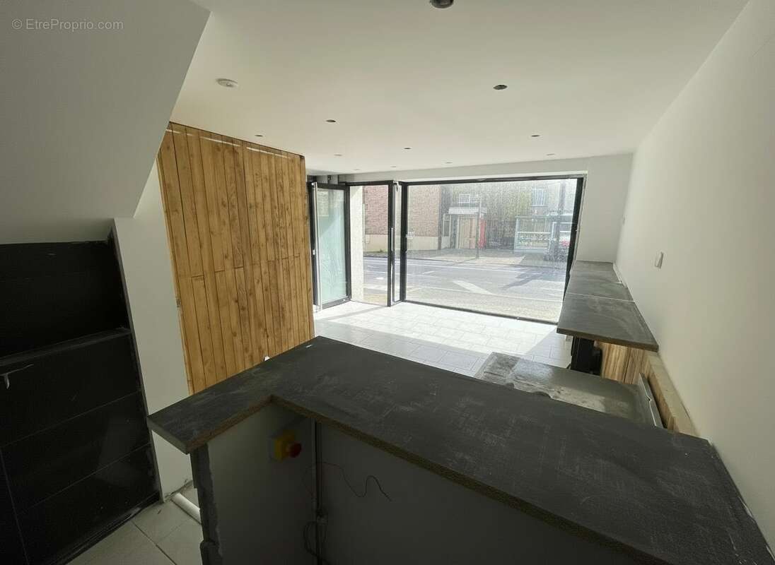 Commerce à SAINT-GERMAIN-SUR-MORIN