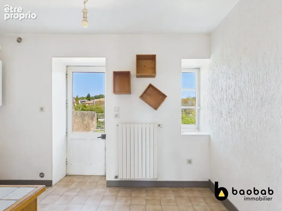 Appartement 38 m² à Saint-Genix-Sur-Guiers  - photo 4