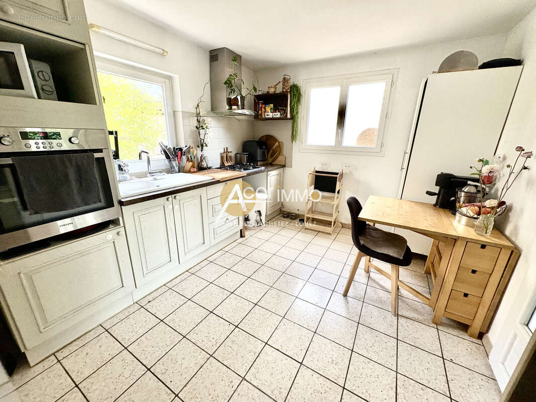 Toulon-4 chemins des Routes-Maison 2 chambres-Jardin - photo 7