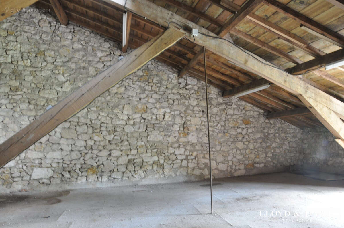 Parking à CESTAYROLS