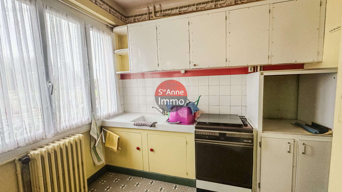 Maison à LIGNIERES-CHATELAIN