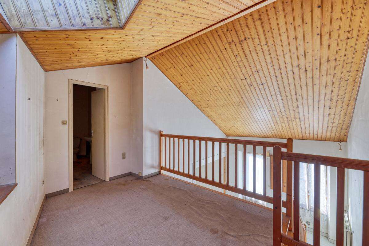 Maison à LES HERBIERS