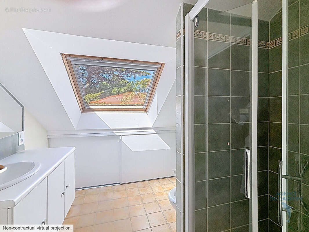 Villa de caractere  - triangle d'or - photo 5