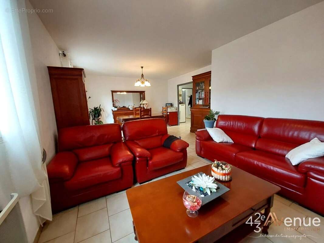 Appartement à LA RICAMARIE