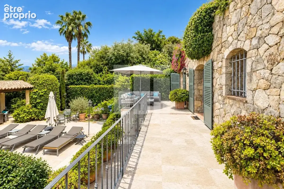 Mougins : village a pied - au calme - magnifique villa provençale 5 ch - photo 3