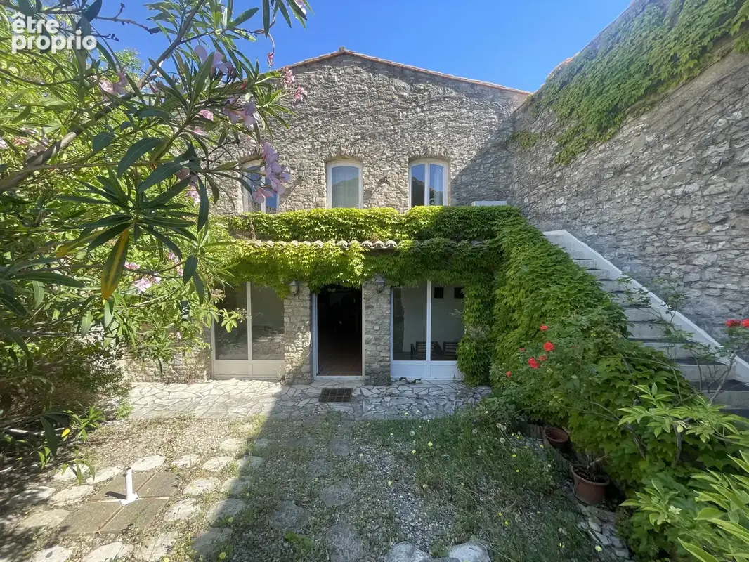 Proche carcassonne - maison 250 m2 - piscine - 2 terrasses - jardin - parking privatif - photo 3