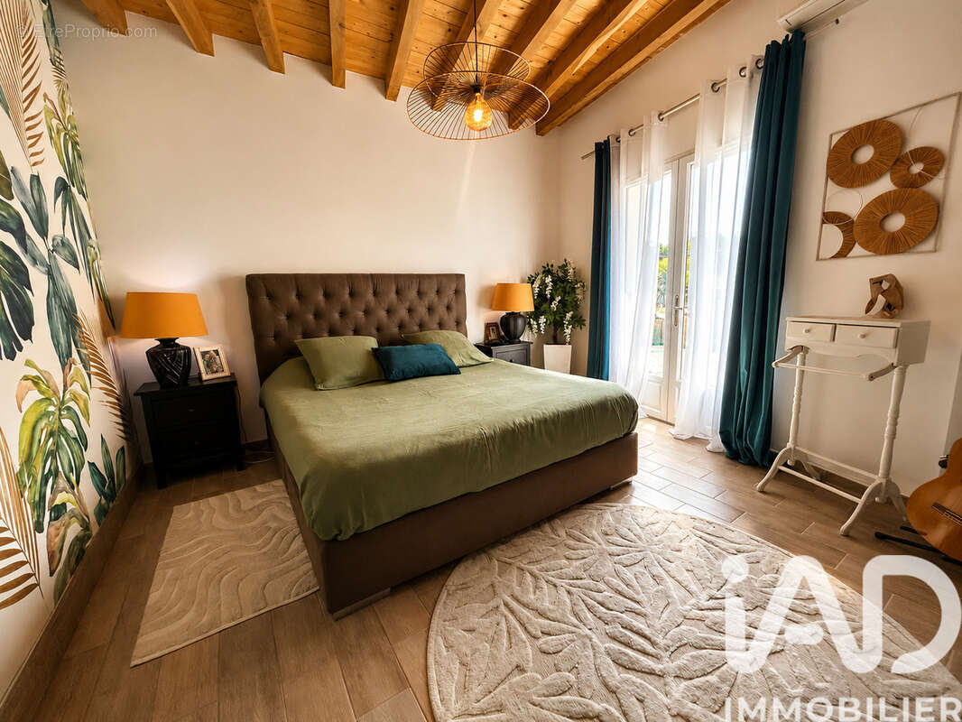 Maison 300 m² à Chailles  - photo 7