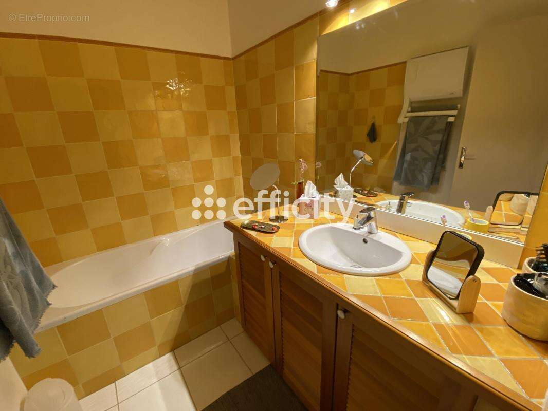 Maison à MARSEILLE-9E