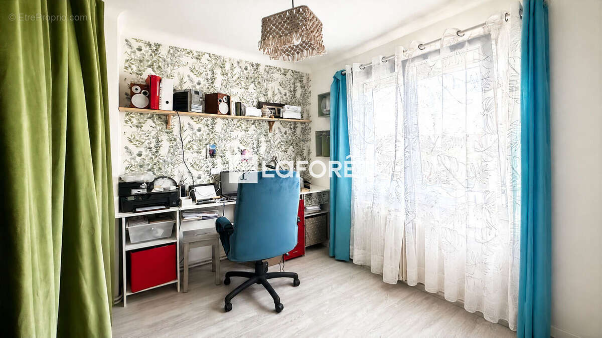 COULOGNE - Maison 3 chambres et bureau - 110m2 - Garage - photo 7