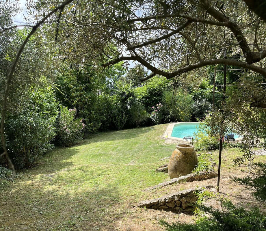 Maison à VERS-PONT-DU-GARD