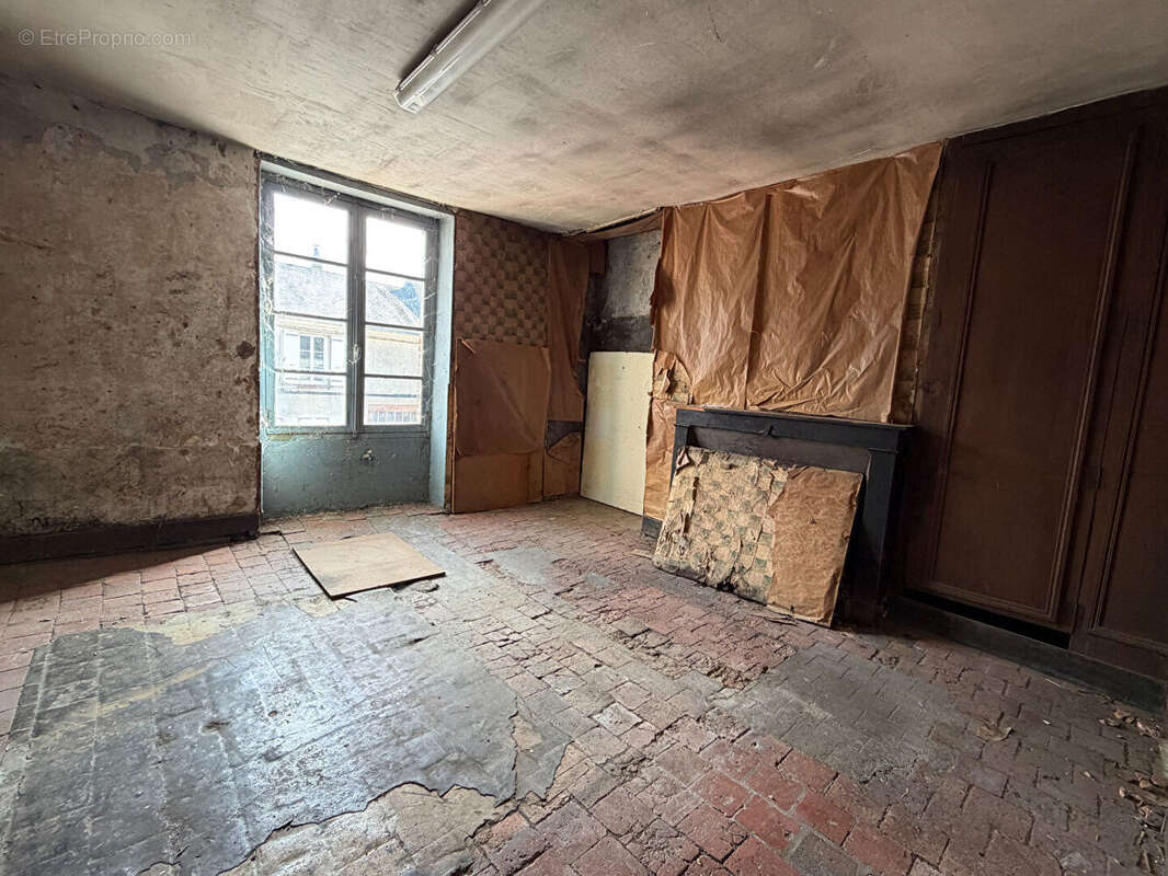 Appartement à BROU