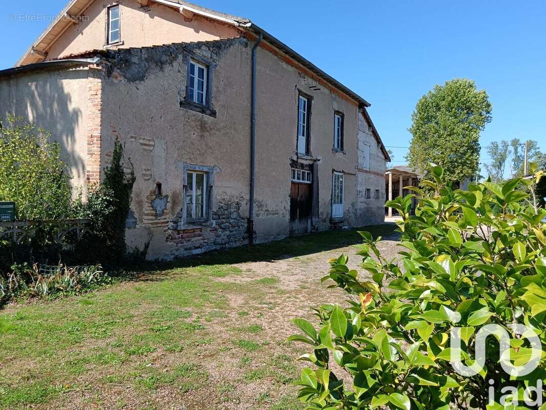 Photo 5 - Maison à SAINT-LEGER-SUR-VOUZANCE