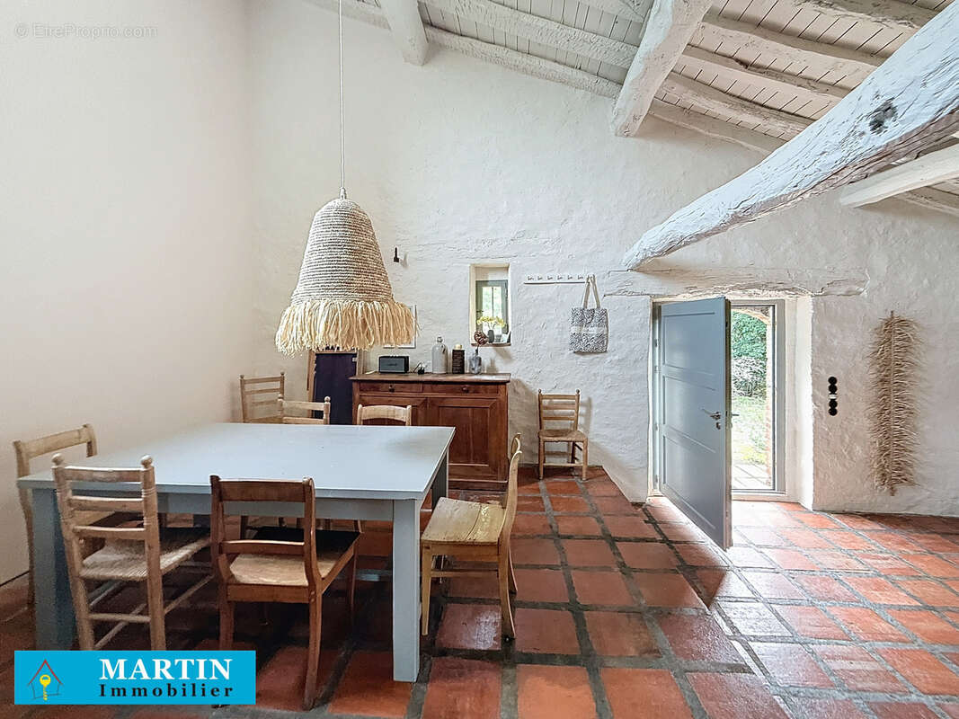 Maison à CALMEILLES