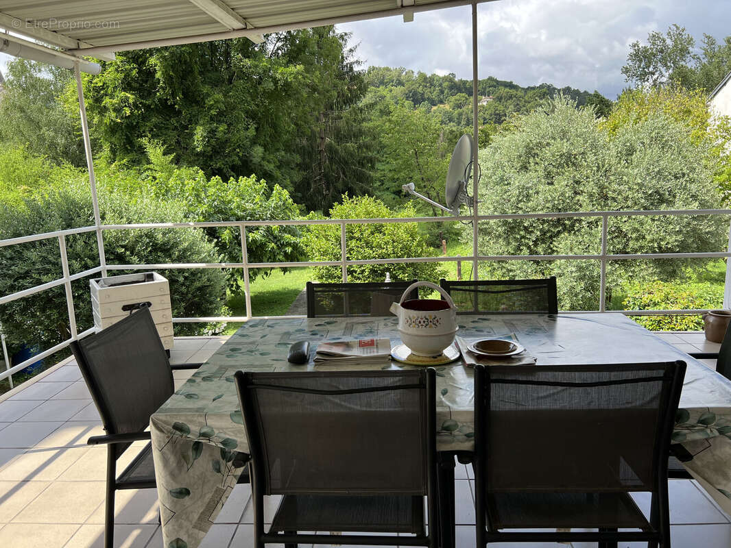 Maison à DECAZEVILLE