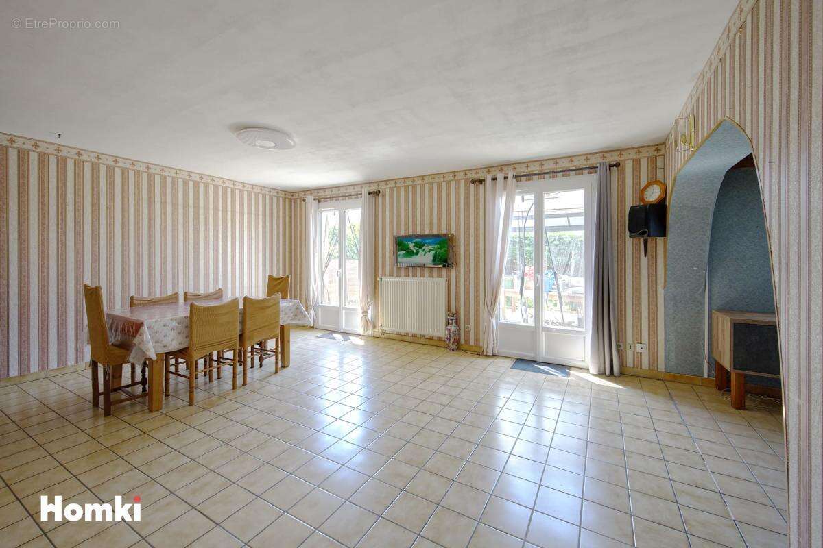 Maison à MIONS