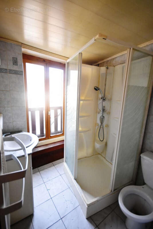 Appartement à VETHEUIL