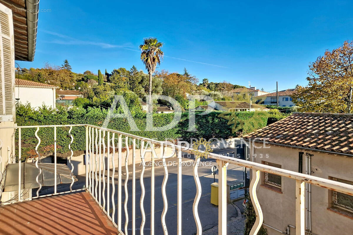 Appartement à AURIBEAU-SUR-SIAGNE