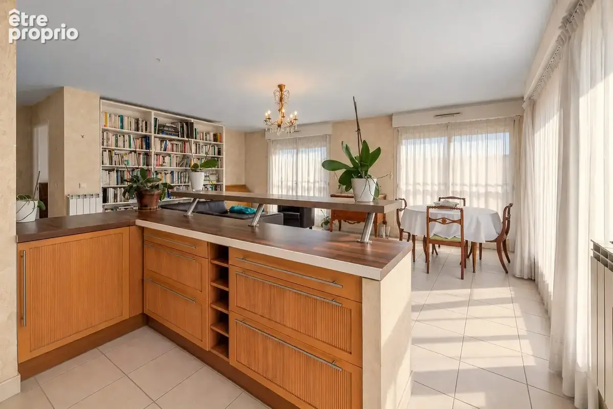 Appartement 4 pièces 84 m² à vendre à Saint-Laurent-Du-Var (06700) - photo 4