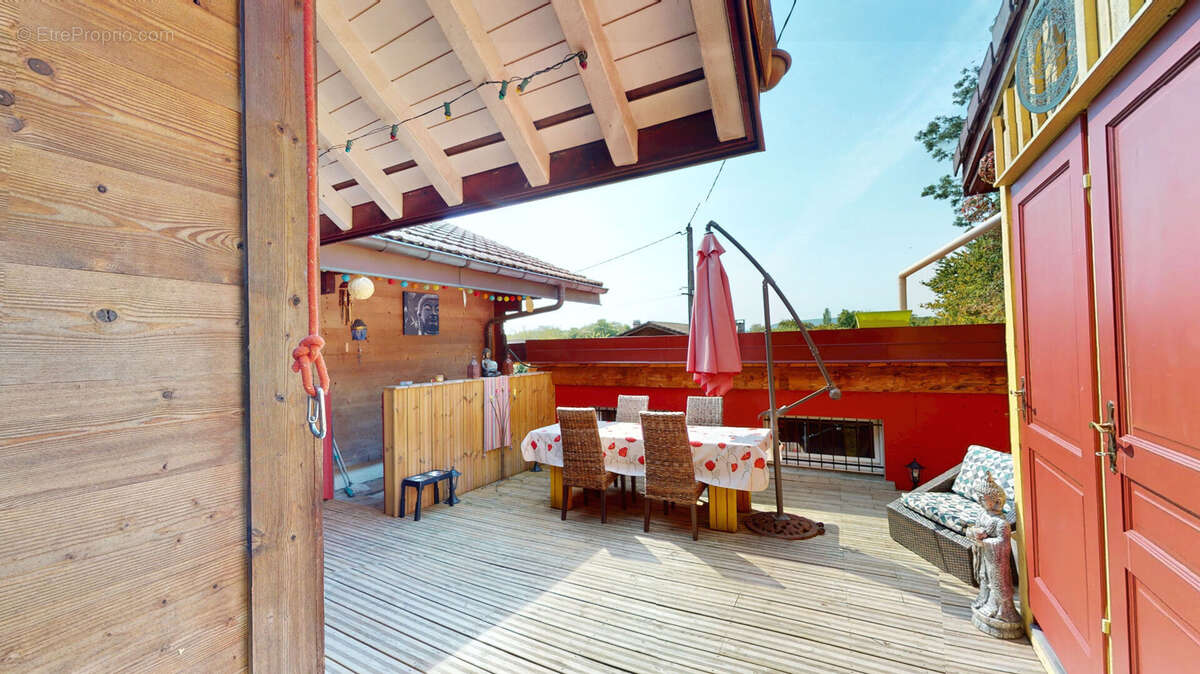 Maison à PERRIGNIER