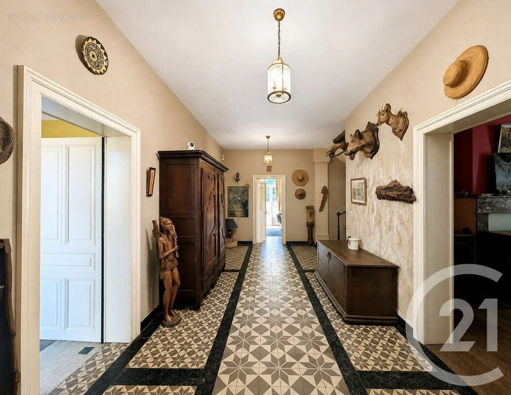 Maison 270 m² à Villers-Le-Sec  - photo 9
