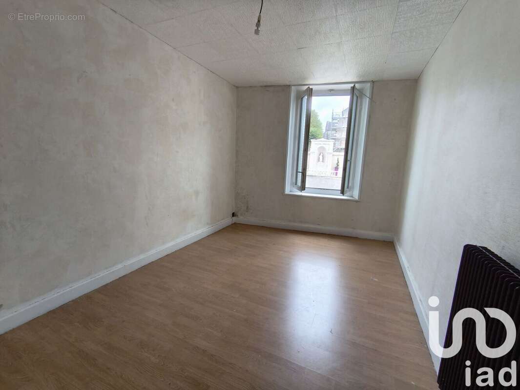 Photo 9 - Maison à BROUSSEVAL